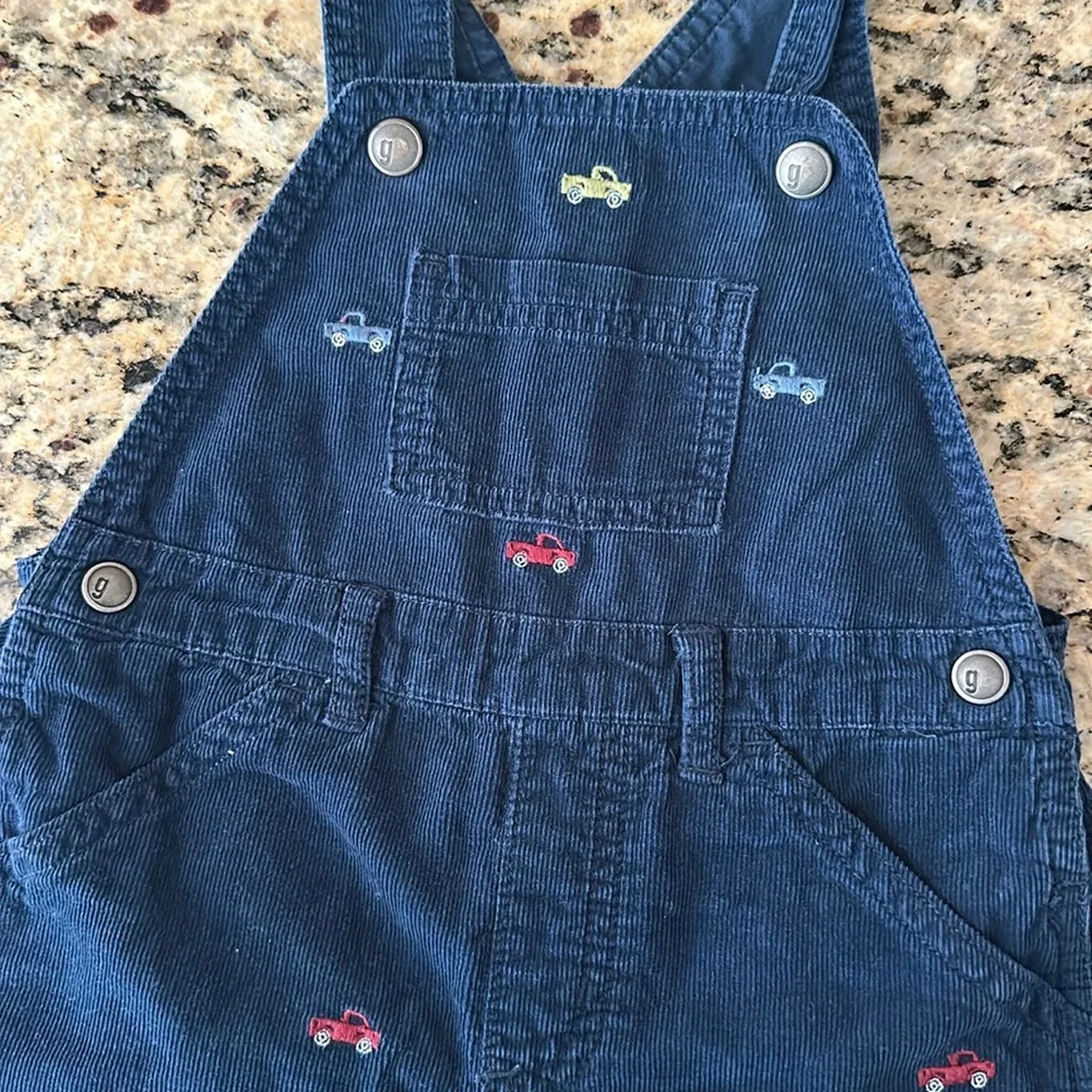GYMBOREE Blue corduroy Overalls with Car Embroidery 6-12 months